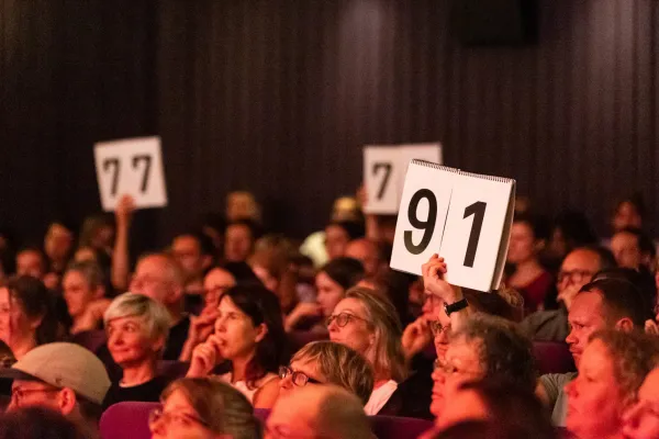 Punktetafeln hochgehoben